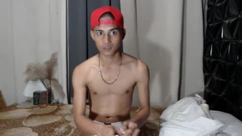 Snapshot of majestic_anne chatting on 15, 12, 2025 Annalyn online show from 15, 12, 2025