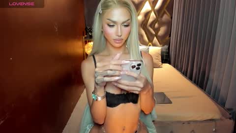 Patty Grey online show from 21, 10, 2025