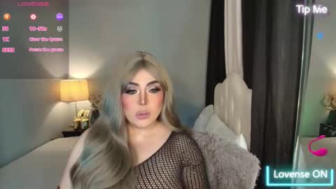 Snapshot of majestydannaxx chatting on 16, 11, 2025 majestydannaxx online show from 16, 11, 2025