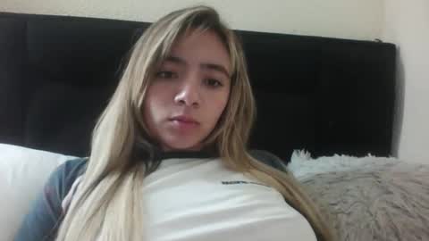 majo_gomezz online show from 4, 3, 2026