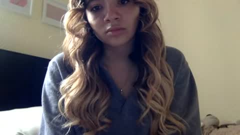 majo_gomezz online show from 3, 7, 2026
