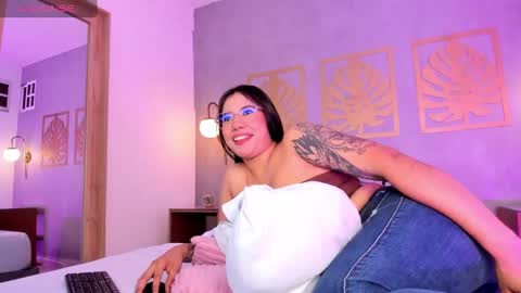 Snapshot of majo_rose chatting on 2, 10, 2025 MAJO ROSE online show from 2, 10, 2025