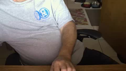 Snapshot of majormike34 chatting on 14, 5, 2026 majormike34 online show from 14, 5, 2026