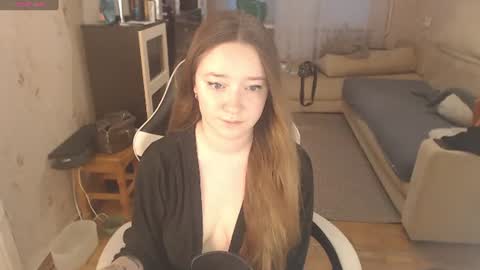 Snapshot of make_moni_moan chatting on 26, 7, 2026 Monica online show from 26, 7, 2026