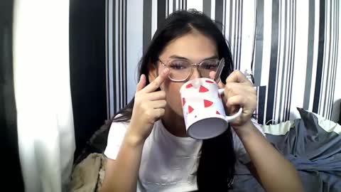 SWEET KEANA online show from 8, 3, 2025