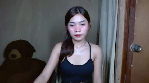 Snapshot of makeme_wettt chatting on 8, 2, 2025 makeme_wettt online show from 8, 2, 2025