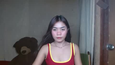 Snapshot of makeme_wettt chatting on 13, 2, 2025 makeme_wettt online show from 13, 2, 2025