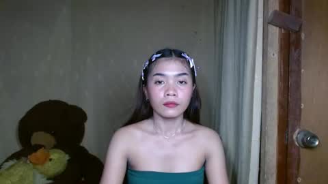 Snapshot of makeme_wettt chatting on 20, 2, 2025 makeme_wettt online show from 20, 2, 2025