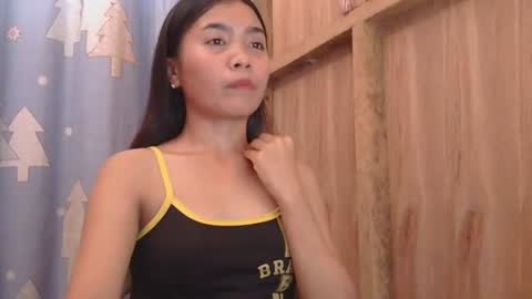 Snapshot of makeme_wettt chatting on 22, 10, 2025 makeme_wettt online show from 22, 10, 2025