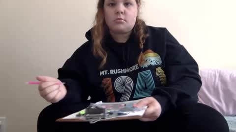 makemesquirt06 online show from 25, 9, 2025