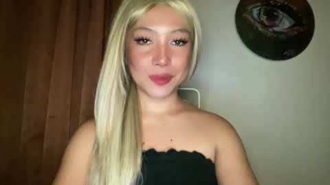 Snapshot of makemesquirt_xxx chatting on 31, 5, 2026 KEANA online show from 31, 5, 2026