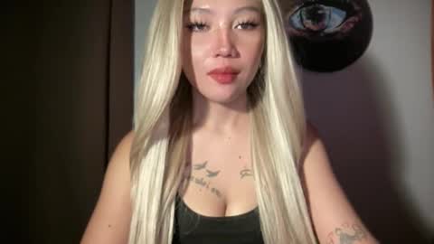 Snapshot of makemesquirt_xxx chatting on 8, 6, 2026 KEANA online show from 8, 6, 2026