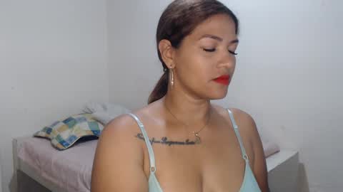 Snapshot of makennaa_1 chatting on 22, 12, 2024 MAKENNAA online show from 22, 12, 2024