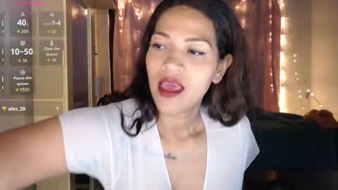 Snapshot of makennaa_1 chatting on 29, 10, 2025 MAKENNAA online show from 29, 10, 2025