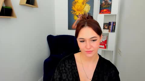 Snapshot of makeyouehappy chatting on 24, 11, 2025 makeyouehappy online show from 24, 11, 2025