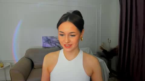 Snapshot of makeyouehappy chatting on 14, 1, 2026 makeyouehappy online show from 14, 1, 2026