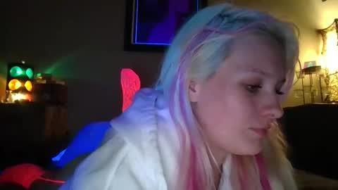 KarizmaticKitten online show from 2, 3, 2026