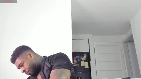 Snapshot of makonneen chatting on 9, 7, 2026 Makonnen online show from 9, 7, 2026