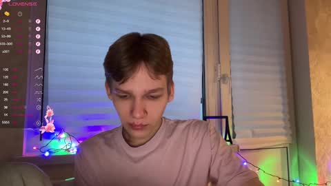 Snapshot of malcolm_yang chatting on 24, 12, 2024 Tom and Mark 3 online show from 24, 12, 2024