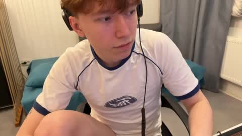 Snapshot of malcolm_yang chatting on 5, 12, 2025 Tom and Mark 3 online show from 5, 12, 2025