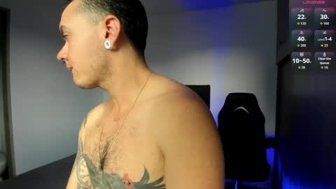 Snapshot of male_pussy chatting on 25, 4, 2026 ADAM online show from 25, 4, 2026