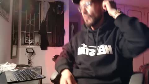 Snapshot of malek_xarx chatting on 3, 3, 2026 malek_xarx online show from 3, 3, 2026
