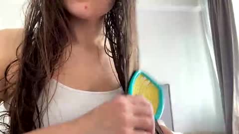 Snapshot of malinka_sweet19 chatting on 26, 10, 2025 malinka_sweet19 online show from 26, 10, 2025