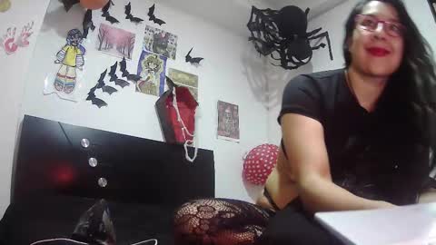 Snapshot of malishka_fox chatting on 2, 11, 2025 Malishka online show from 2, 11, 2025