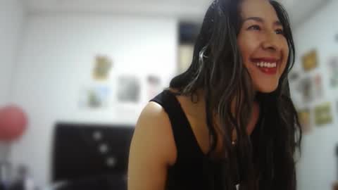 Snapshot of malishka_fox chatting on 16, 11, 2025 Malishka online show from 16, 11, 2025