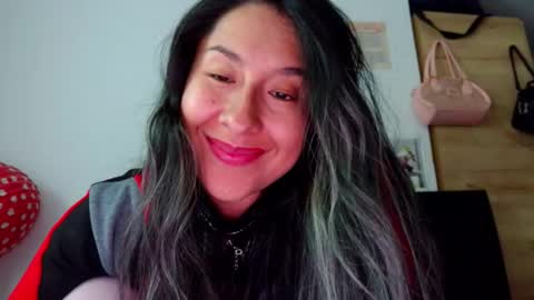 Snapshot of malishka_fox chatting on 5, 12, 2025 Malishka online show from 5, 12, 2025