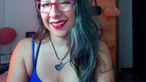 Snapshot of malishka_fox chatting on 14, 12, 2025 Malishka online show from 14, 12, 2025