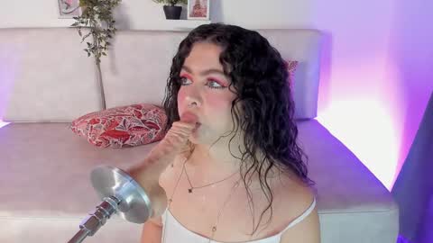 Snapshot of malka_burning chatting on 11, 2, 2025 Malka online show from 11, 2, 2025