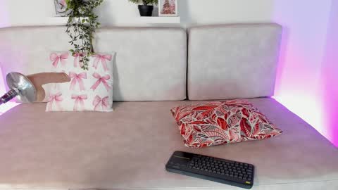 Snapshot of malka_burning chatting on 17, 2, 2025 Malka online show from 17, 2, 2025