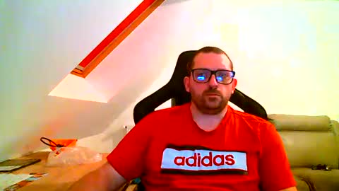 Snapshot of malou2927 chatting on 1, 12, 2024 breton online show from 1, 12, 2024