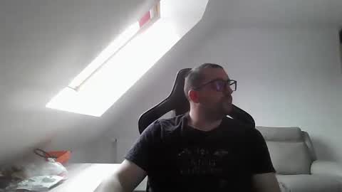 Snapshot of malou2927 chatting on 8, 12, 2024 breton online show from 8, 12, 2024