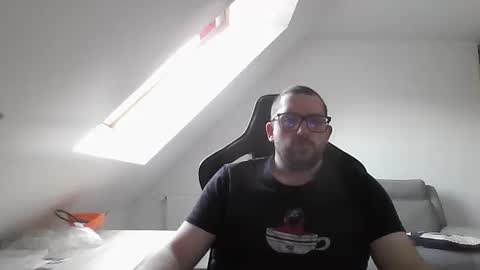 Snapshot of malou2927 chatting on 9, 12, 2024 breton online show from 9, 12, 2024