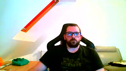 Snapshot of malou2927 chatting on 29, 12, 2024 breton online show from 29, 12, 2024