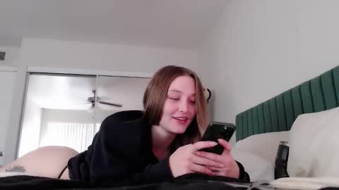 Snapshot of malthevalleyqueen chatting on 10, 3, 2025 Mal online show from 10, 3, 2025