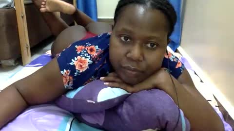 Snapshot of mamasita2023 chatting on 27, 10, 2025 mamasita2023 online show from 27, 10, 2025