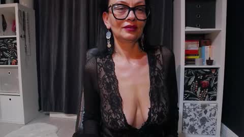 ioana love online show from 22, 11, 2025