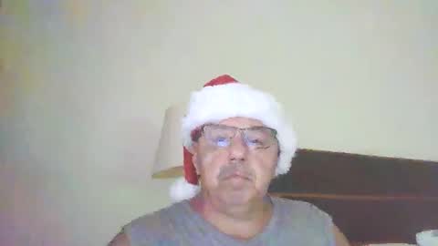 Snapshot of mambow99 chatting on 25, 12, 2024 OLDMANFREE online show from 25, 12, 2024