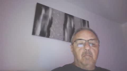 Snapshot of mambow99 chatting on 4, 1, 2025 OLDMANFREE online show from 4, 1, 2025