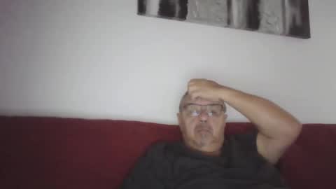 Snapshot of mambow99 chatting on 2, 11, 2025 OLDMANFREE online show from 2, 11, 2025