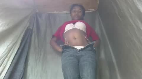 Snapshot of mamieriela chatting on 16, 4, 2026 mamieriela online show from 16, 4, 2026