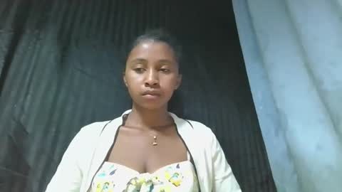 Snapshot of mamieriela chatting on 22, 4, 2026 mamieriela online show from 22, 4, 2026