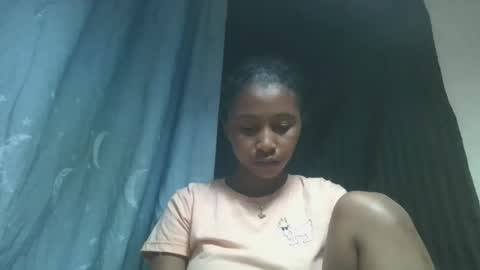 Snapshot of mamieriela chatting on 9, 5, 2026 mamieriela online show from 9, 5, 2026