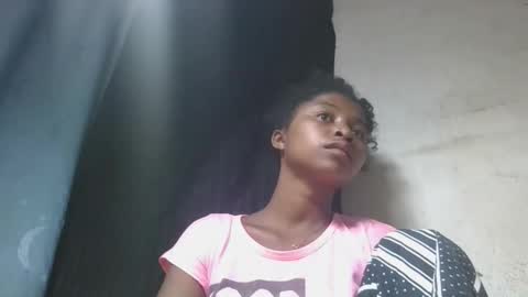 Snapshot of mamieriela chatting on 10, 5, 2026 mamieriela online show from 10, 5, 2026