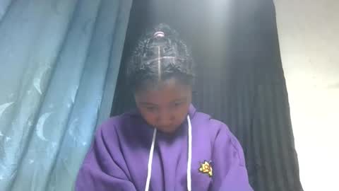 Snapshot of mamieriela chatting on 13, 5, 2026 mamieriela online show from 13, 5, 2026