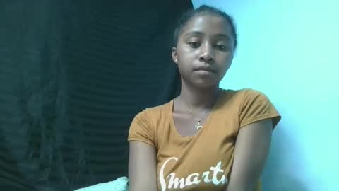 Snapshot of mamieriela chatting on 17, 5, 2026 mamieriela online show from 17, 5, 2026