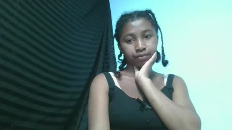 Snapshot of mamieriela chatting on 21, 5, 2026 mamieriela online show from 21, 5, 2026